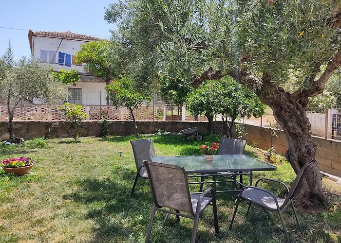 Loupino Couples Romance * Stoupa