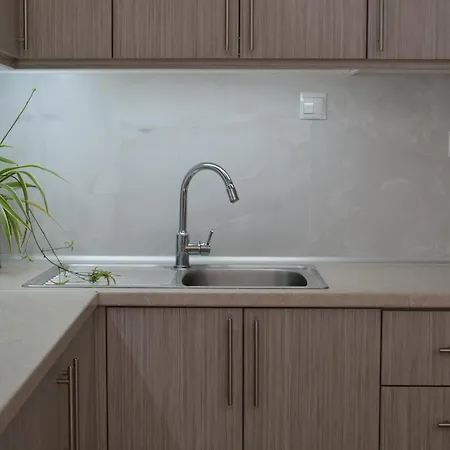 Loupino Couples Romance アパート Stoúpa