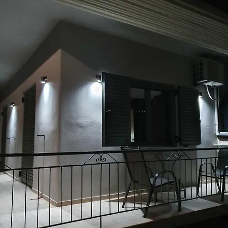 Loupino Couples Romance アパート *