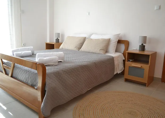 Loupino Couples Romance