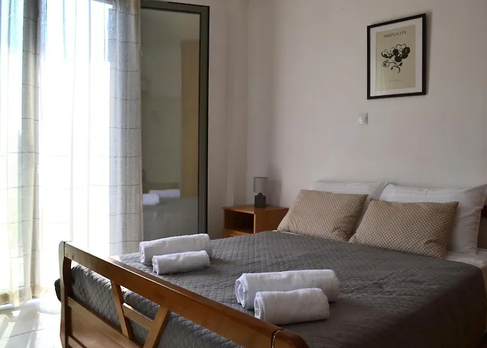 Loupino Couples Romance * Stoúpa