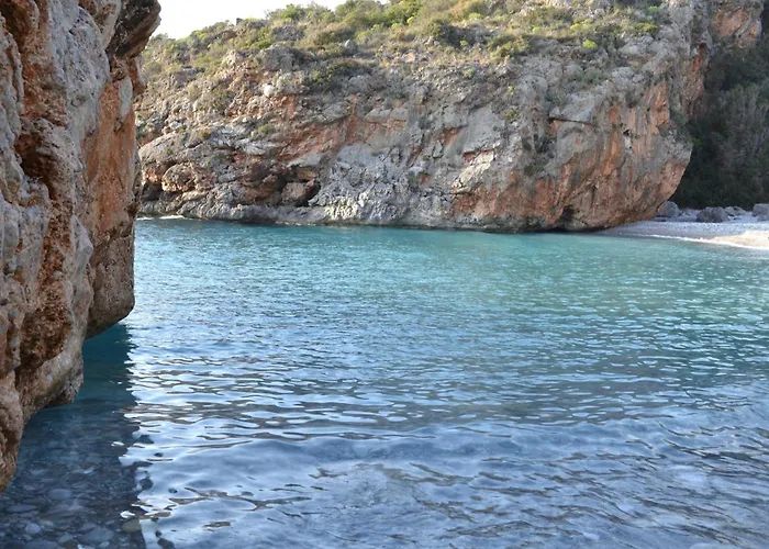 Loupino Couples Romance * Stoúpa