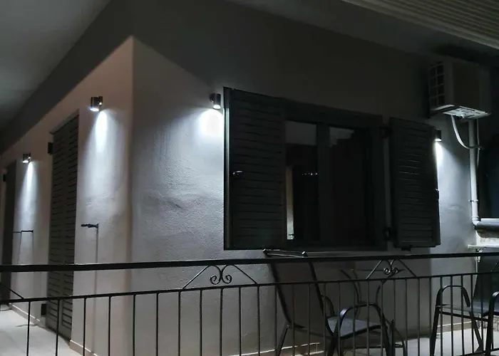 Loupino Couples Romance Apartmán *